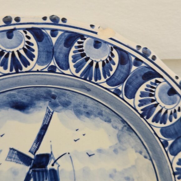 3/$75🥳 Vintage Mid Century Delft Blue Decorative Wall Plate - Picture 4 of 5